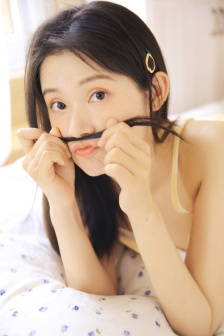喜爱夜蒲2大尺度吃乳